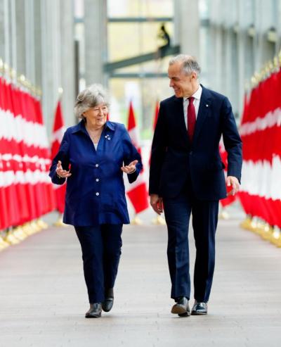L’honorable Louise Arbour et le premier ministre Mark Carney. (Photo tirée de X.)