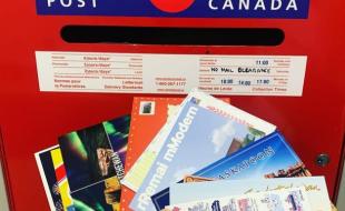 Envoyer et recevoir du courrier fait le bonheur des adhérents des clubs de courrier postal. (Photo tirée de la page Instagram de snailmailcanada.)